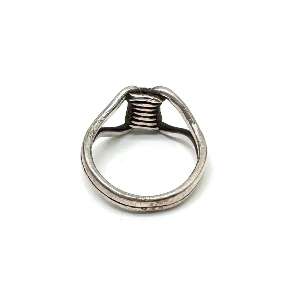 Sterling Silver Open Loop Knot Ring Size 7 1/2
